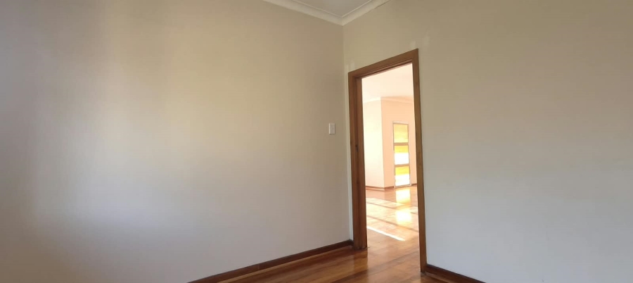 To Let Commercial Property for Rent in Newton Park Eastern Cape